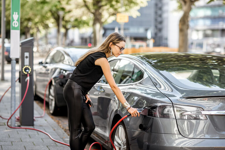 Instalación de Puntos de Recarga para Vehículos Eléctricos en San Rafael del Río (Sant Rafel del Riu)
