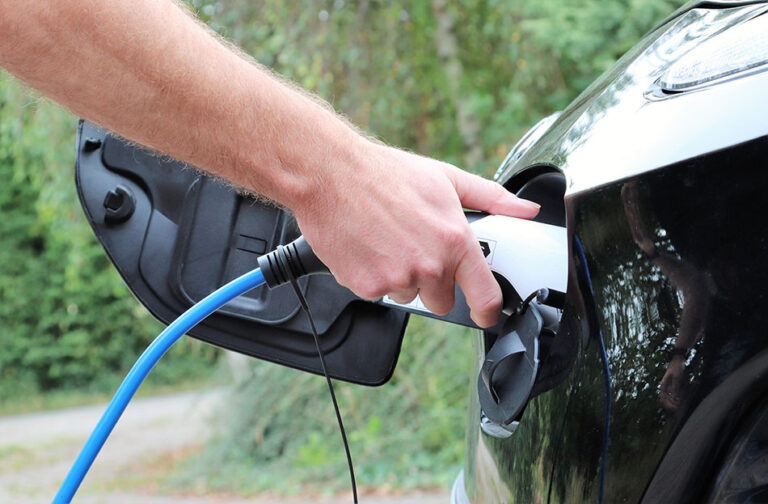 Instalación de Puntos de Recarga para Vehículos Eléctricos en Traiguera